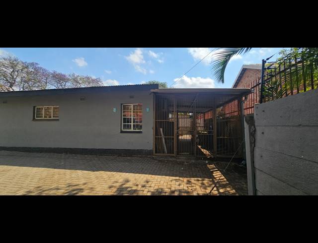 934M² BUSINESS FOR SALE IN RUSTENBURG CENTRAL